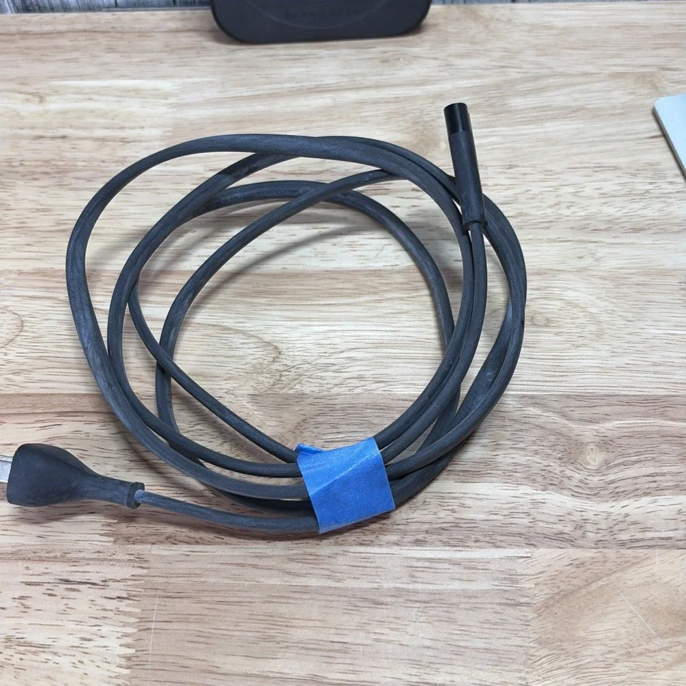 Apple TV 2nd Gen Media Streamer, Remote, Power Cord, Model A1378